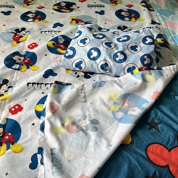 Disney 4 Piece Toddler Bedding Set Mickey Mouse Playhouse Blue/White- 52" x 28" - Picture 9 of 16